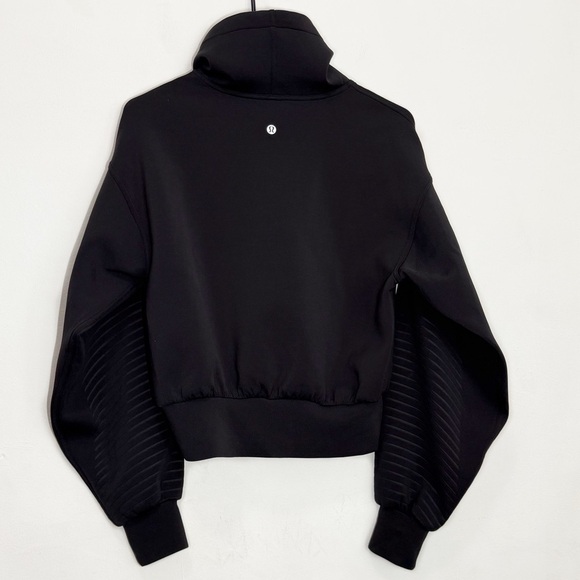 Lululemon Full Flourish Athletic Pullover w/Cowl Neck, Black size 2 - Picture 8 of 9